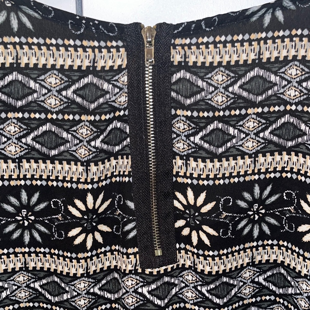 Black, Yellow & White Floral Stripe Patterned Blouse with Zipper - Picture 4 of 5
